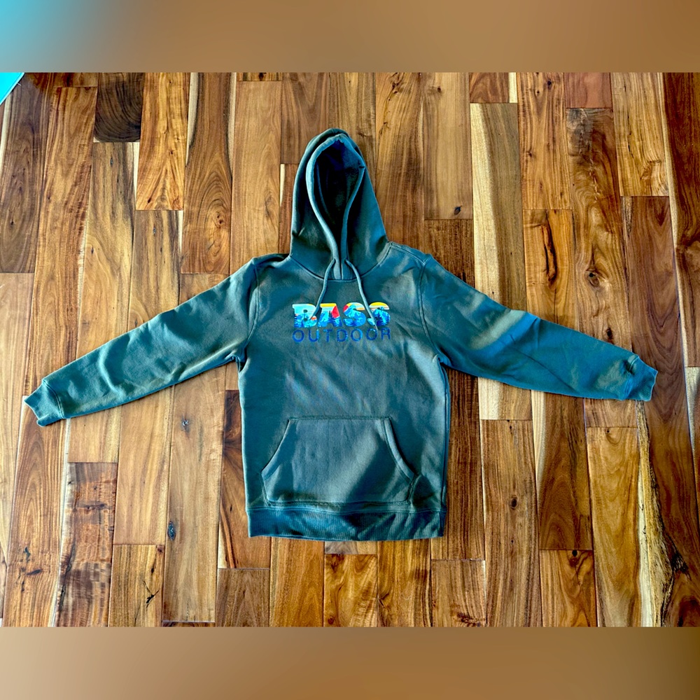 NWT Bass Outdoor Men’s Sweatshirt